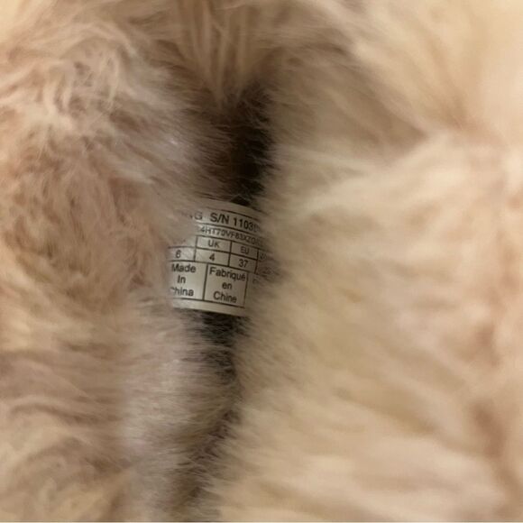 UGG Women's Fluffy Slippers - Light Pink - Picture 6 of 7